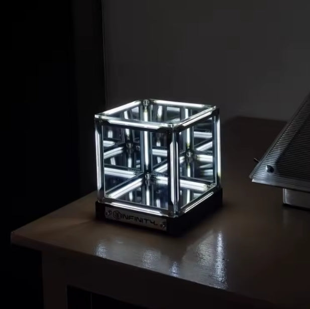 StripGlow Infinity Cube – Rechargeable Infinite RGB Desk Light